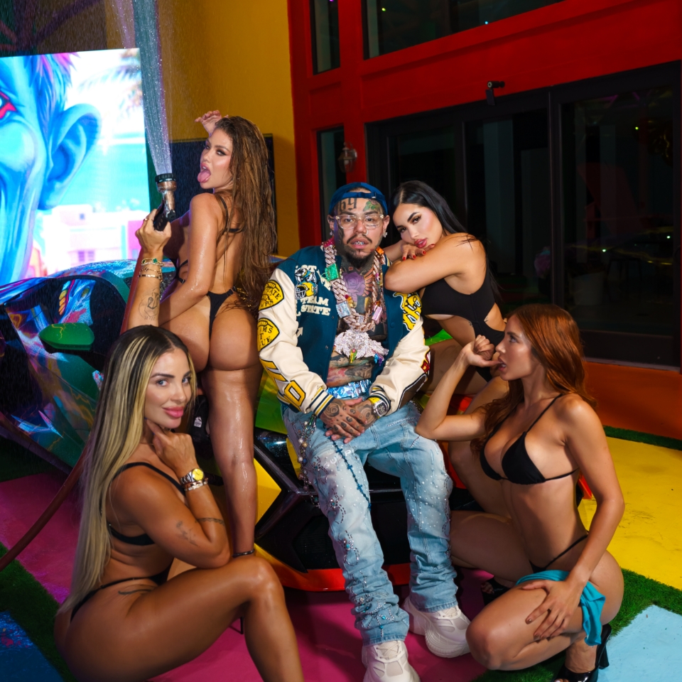 6ix9ine with the sex9ine girls